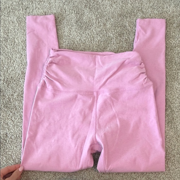 Pink Beyond Yoga Sports Bra and Leggings Set - Picture 3 of 6